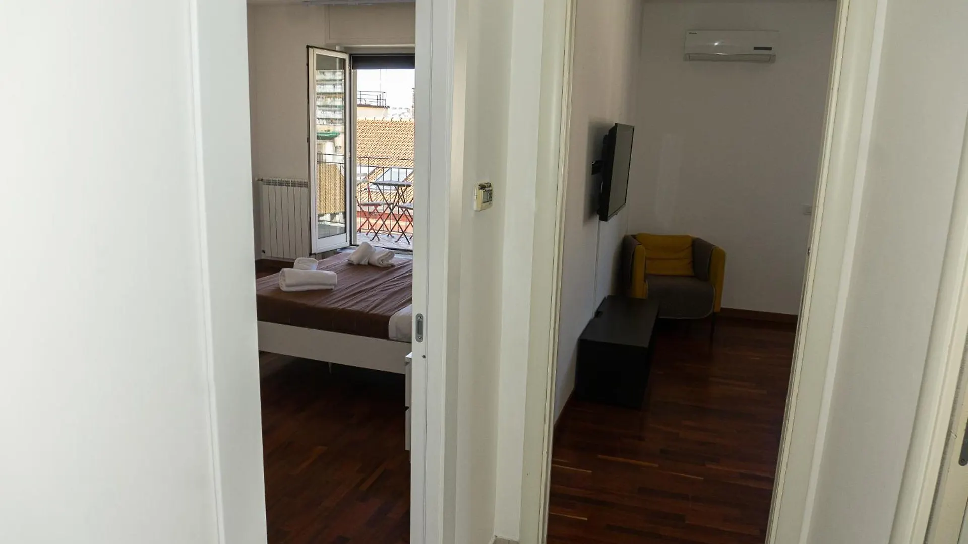 A I R Rettifilo Apartments Neapol 0*,